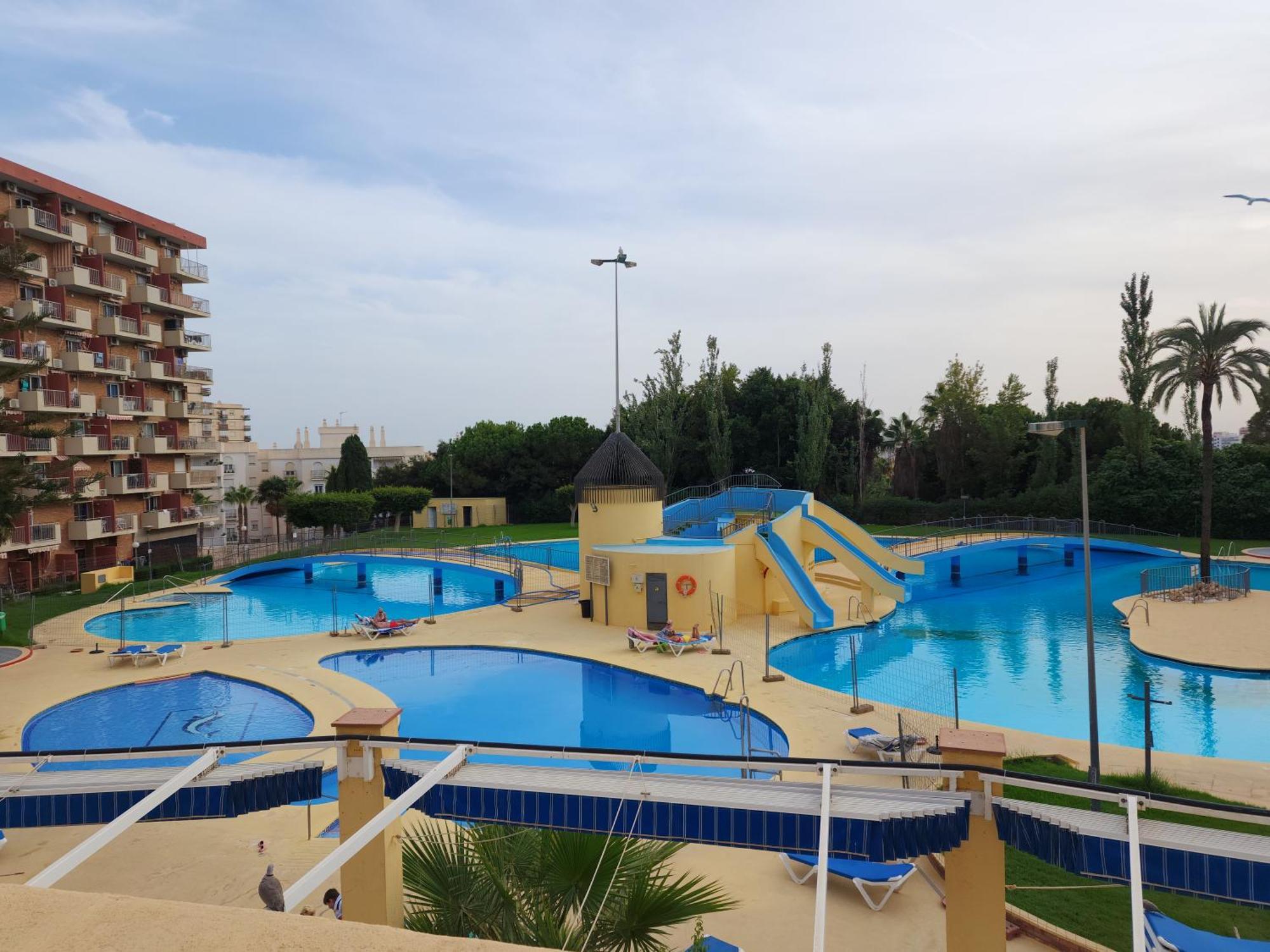 Benalmadena Minerva 401 Estudio Con Gran Piscina Y Parque Acuatico Bagian luar foto