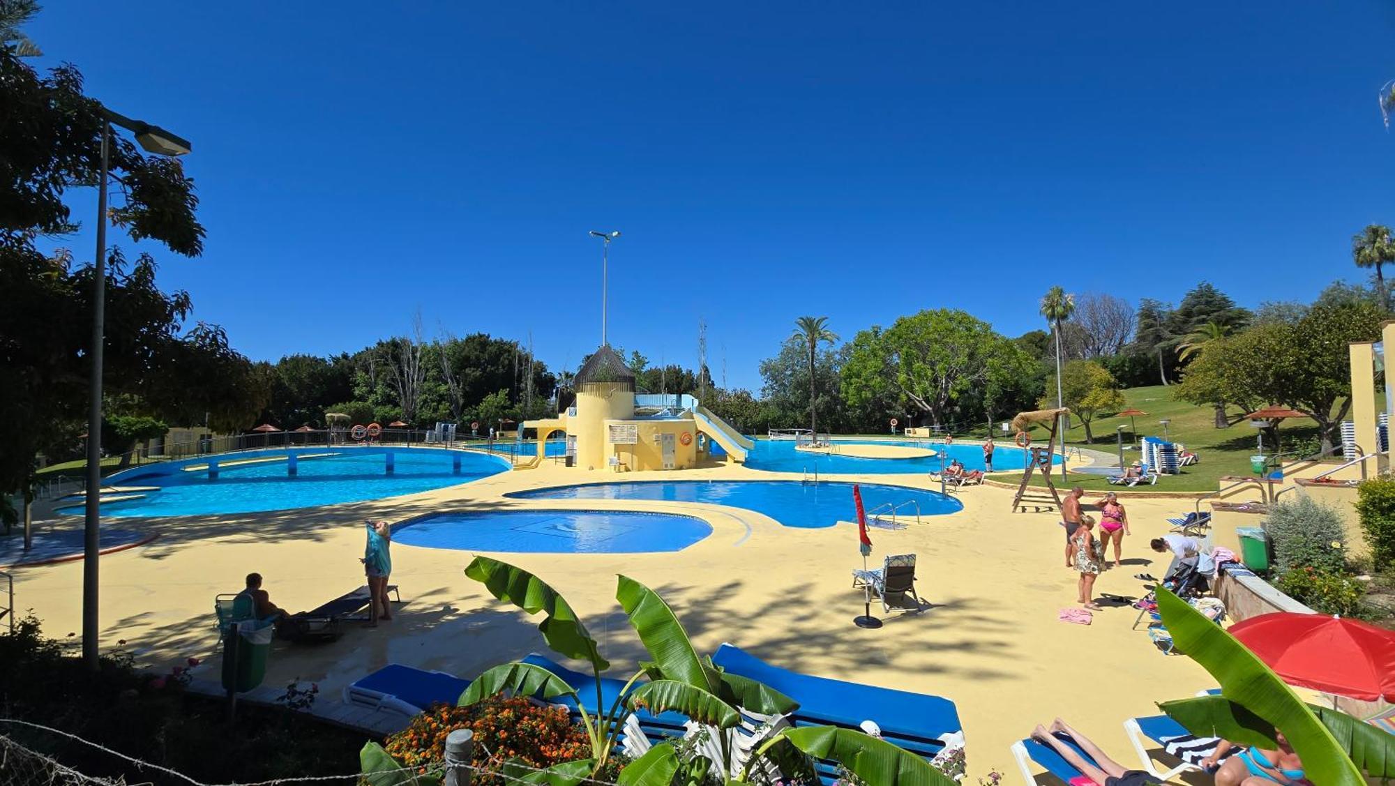 Benalmadena Minerva 401 Estudio Con Gran Piscina Y Parque Acuatico Bagian luar foto
